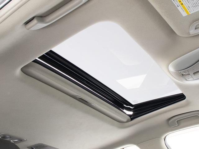 シーマ ハイブリッド VIP G (禁煙車)(ワンオーナー)(後期型)(BOSEサウンド)(リアエンター)(エマージェンシーブレーキ)(インテリジェントクルーズ)(アラウンドビュー)(黒本革)(オットマン)(クリアランスソナー)(6枚目)