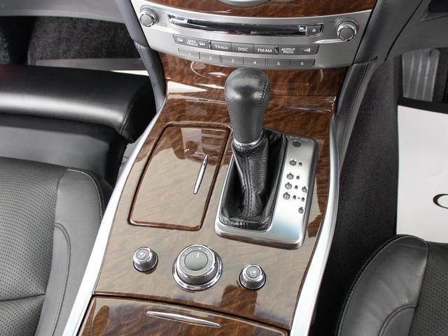 NISSAN FUGA HYBRID BASE GRADE