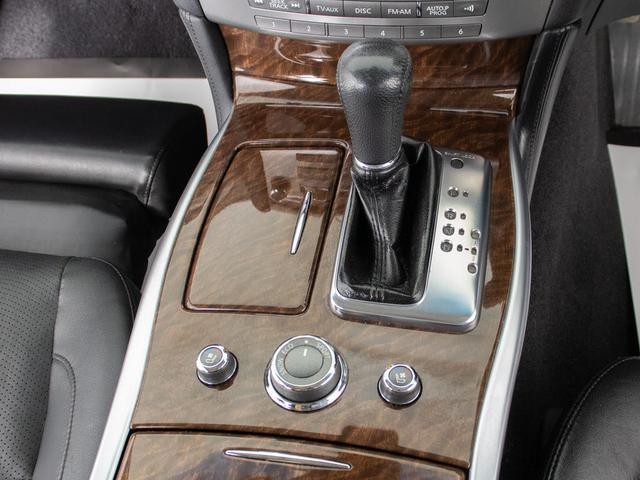 NISSAN FUGA HYBRID BASE GRADE