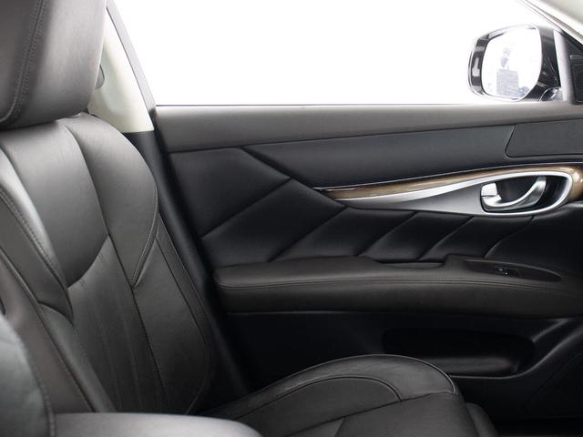 フーガ 370GT タイプS (禁煙車)(純正エアロバンパー)(20インチAW)(BOSEサウンドスピーカー)(アラウンドビュー)(インテリジェントクルーズ)(エマージェンシーブレーキ)(助手席オットマン)(冷暖房シート)(27枚目)