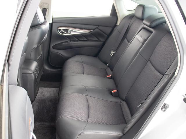 フーガ ２５０ＧＴ　（禁煙車）（後期型）（アラウンドビュー）（インテリジェントクルーズ）（エマージェンシーブレーキ）（クリアランスソナー）（オットマン）（ＬＥＤヘッドライト）（ハーフレザー）（ＨＤＤナビ）（フルセグＴＶ）（29枚目）