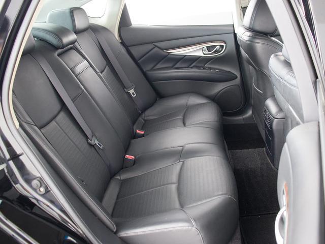 フーガ ３７０ＧＴ　タイプＳ　（２０インチアルミホイール）（純正エアロバンパー）（黒本革）（助手席オットマン）（シートヒーター）（エアシート）（ＨＤＤマルチナビ）（Ｂｌｕｅｔｏｏｔｈオーディオ）（バックモニター）（フルセグＴＶ）（26枚目）