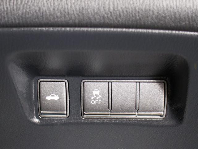 フーガ ３７０ＧＴ　タイプＳ　（２０インチアルミホイール）（純正エアロバンパー）（黒本革）（助手席オットマン）（シートヒーター）（エアシート）（ＨＤＤマルチナビ）（Ｂｌｕｅｔｏｏｔｈオーディオ）（バックモニター）（フルセグＴＶ）（29枚目）