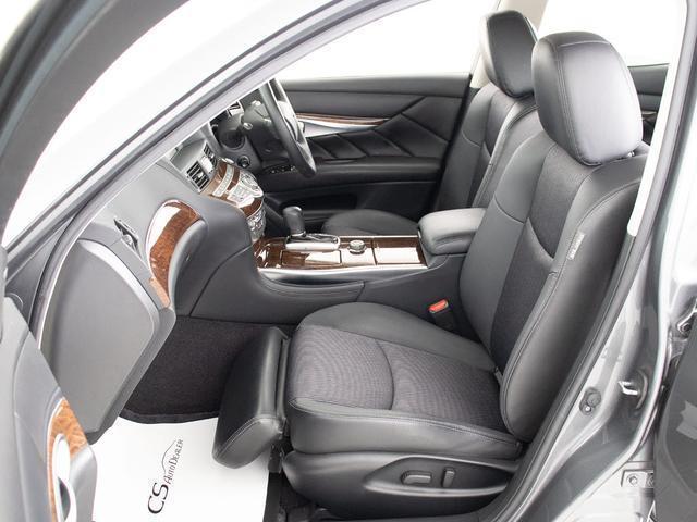 フーガ ２５０ＧＴ　（禁煙車）（後期型）（アラウンドビュー）（インテリジェントクルーズ）（エマージェンシーブレーキ）（クリアランスソナー）（ブラックハーフレザー）（助手席オットマン）（ＨＤＤナビ）（ＢＳＩ）（ＲＥＧＮＯ）（15枚目）