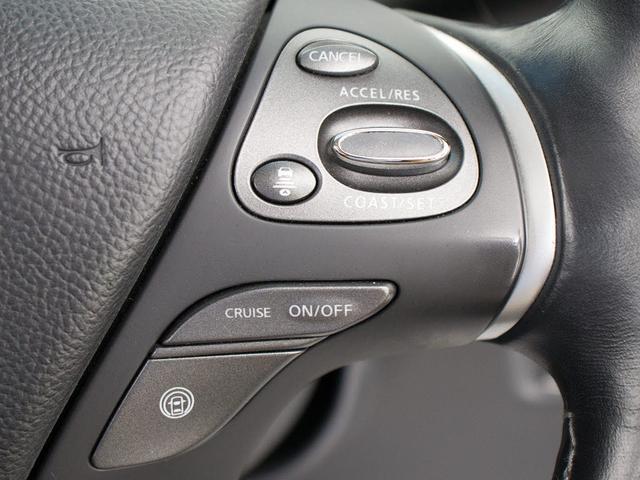 シーマ ハイブリッド VIP (禁煙車)(サンルーフ)(インテリジェントクルーズ)(エマージェンシーブレーキ)(黒本革)(オットマン)(後席コントロールパネル)(シートヒーター)(エアシート)(HDDナビ)(Bluetooth)(7枚目)