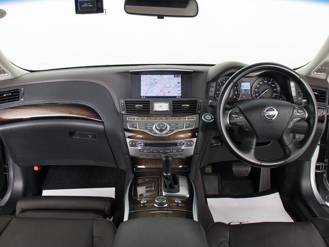 シーマ ハイブリッド VIP (禁煙車)(サンルーフ)(インテリジェントクルーズ)(エマージェンシーブレーキ)(黒本革)(オットマン)(後席コントロールパネル)(シートヒーター)(エアシート)(HDDナビ)(Bluetooth)(26枚目)