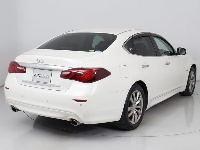 フーガハイブリッド ベースグレード　（後期型）（アラウンドビュー）（インテリジェントクルーズ）（エマージェンシーブレーキ）（クリアランスソナー）（ブラックハーフレザー）（助手席オットマン）（ＬＥＤヘッドライト）（ＨＤＤマルチナビ）（14枚目）