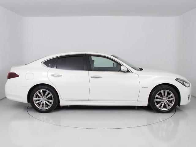 フーガハイブリッド ベースグレード　（後期型）（アラウンドビュー）（インテリジェントクルーズ）（エマージェンシーブレーキ）（クリアランスソナー）（ブラックハーフレザー）（助手席オットマン）（ＬＥＤヘッドライト）（ＨＤＤマルチナビ）（15枚目）