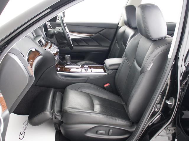 オットマン搭載！！足を伸ばしても当たらない？？そんな快適特別空間です！！