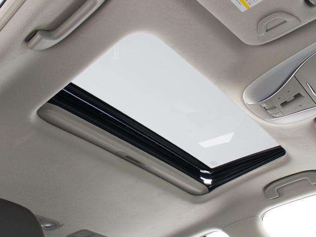 シーマ ハイブリッド　ＶＩＰ　（禁煙車）（サンルーフ）（インテリジェントクルーズ）（エマージェンシーブレーキ）（黒本革）（オットマン）（後席コントロールパネル）（シートヒーター）（エアシート）（ＨＤＤナビ）（Ｂｌｕｅｔｏｏｔｈ）（6枚目）