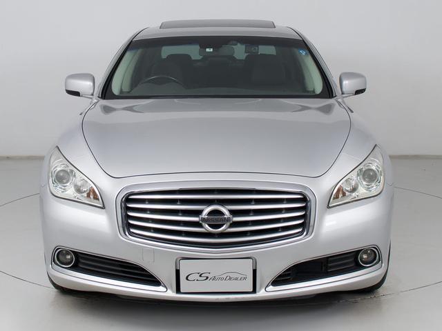 シーマ ハイブリッド　ＶＩＰ　（禁煙車）（サンルーフ）（インテリジェントクルーズ）（エマージェンシーブレーキ）（黒本革）（オットマン）（後席コントロールパネル）（シートヒーター）（エアシート）（ＨＤＤナビ）（Ｂｌｕｅｔｏｏｔｈ）（14枚目）