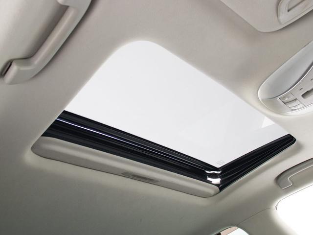 シーマ ハイブリッド　ＶＩＰ　（サンルーフ）（アラウンドビュー）（インテリジェントクルーズ）（エマージェンシーブレーキ）（黒本革シート）（エアシート）（シートヒーター）（ＨＤＤマルチナビ）（バックモニター）（Ｂｌｕｅｔｏｏｔｈ）（5枚目）