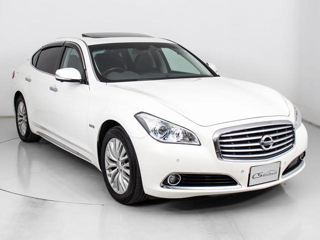 シーマ ハイブリッド　ＶＩＰ　（サンルーフ）（アラウンドビュー）（インテリジェントクルーズ）（エマージェンシーブレーキ）（黒本革シート）（エアシート）（シートヒーター）（ＨＤＤマルチナビ）（バックモニター）（Ｂｌｕｅｔｏｏｔｈ）（19枚目）