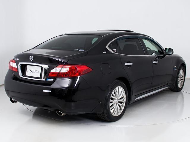 シーマ ハイブリッド　ＶＩＰ　Ｇ　（サンルーフ）（リアエンター）（ＢＯＳＥサウンドシステム）（インテリジェントクルーズ）（エマージェンシーブレーキ）（クリアランスソナー）（後席コントロールパネル）（冷暖房シート）（助手席オットマン）（18枚目）