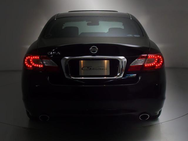 シーマ ハイブリッド　ＶＩＰ　Ｇ　（サンルーフ）（リアエンター）（ＢＯＳＥサウンドシステム）（インテリジェントクルーズ）（エマージェンシーブレーキ）（クリアランスソナー）（後席コントロールパネル）（冷暖房シート）（助手席オットマン）（22枚目）