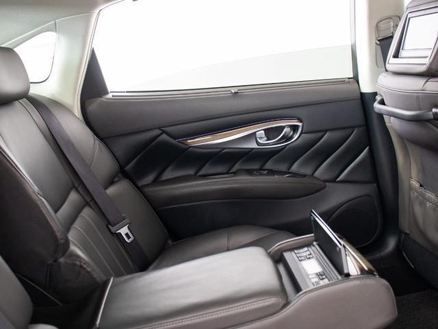 シーマ ハイブリッド　ＶＩＰ　Ｇ　（禁煙車）（記録簿２２枚）（サンルーフ）（リアエンターシステム）（ＢＯＳＥサウンド）（黒本革シート）（エアシート）（シートヒーター）（ＨＤＤナビ）（アラウンドビューモニタ）（エマージェンシーブレーキ）（30枚目）