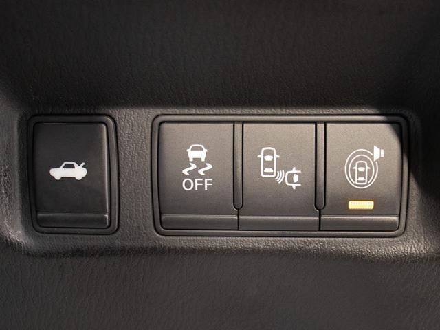 シーマ ハイブリッド　ＶＩＰ　Ｇ　（禁煙車）（記録簿２２枚）（サンルーフ）（リアエンターシステム）（ＢＯＳＥサウンド）（黒本革シート）（エアシート）（シートヒーター）（ＨＤＤナビ）（アラウンドビューモニタ）（エマージェンシーブレーキ）（39枚目）