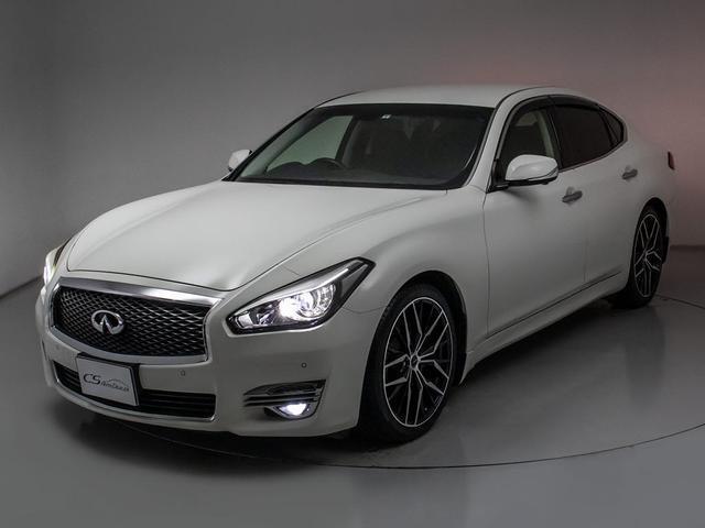 フロントビューの存在感をご覧ください！！ヘッドライトは視界良好のライト、さらにフォグライト搭載。デザイン性も高いのが特権です。