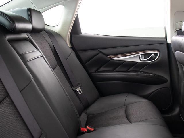 フーガ 250GT (後期型)(アラウンドビュー)(インテリジェントクルーズ)(エマージェンシーブレーキ)(クリアランスソナー)(LEDヘッドライト)(HDDマルチナビ)(バックモニター)(Bluetooth)(30枚目)