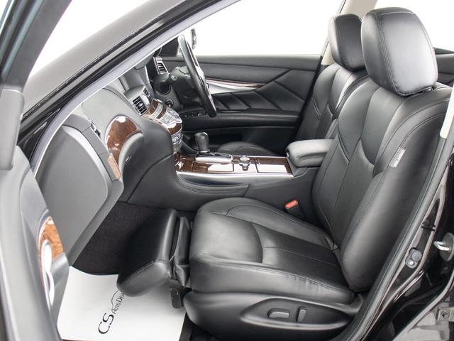 オットマン搭載！！足を伸ばしても当たらない？？そんな快適特別空間です！！