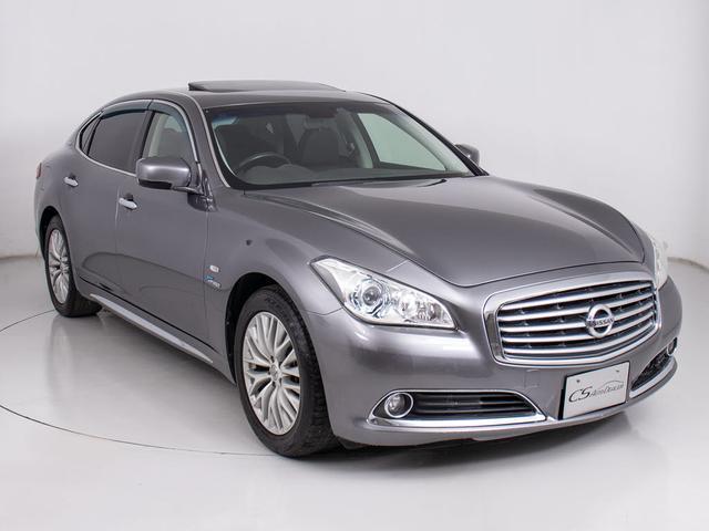 シーマ ハイブリッド VIP (禁煙車)(ワンオーナー)(サンルーフ)(BOSEサウンドスピーカー)(インテリジェントクルーズ)(後席コントロールパネル)(エアシート)(シートヒーター)(HDDマルチナビ)(Bluetooth)(19枚目)