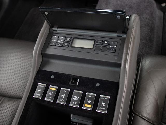 シーマ ハイブリッド VIP (禁煙車)(新品タイヤ)(サンルーフ)(インテリジェントクルーズ)(エマージェンシーブレーキ)(クリアランスソナー)(黒本革)(シートヒーター)(エアシート)(後席コントロールパネル)(HDDナビ)(7枚目)