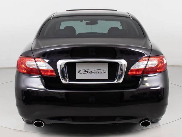 シーマ ハイブリッド VIP (禁煙車)(新品タイヤ)(サンルーフ)(インテリジェントクルーズ)(エマージェンシーブレーキ)(クリアランスソナー)(黒本革)(シートヒーター)(エアシート)(後席コントロールパネル)(HDDナビ)(18枚目)