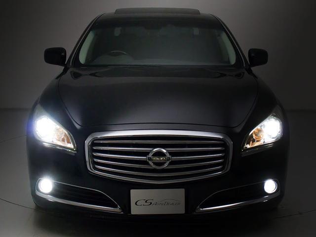 シーマ ハイブリッド VIP (禁煙車)(新品タイヤ)(サンルーフ)(インテリジェントクルーズ)(エマージェンシーブレーキ)(クリアランスソナー)(黒本革)(シートヒーター)(エアシート)(後席コントロールパネル)(HDDナビ)(22枚目)