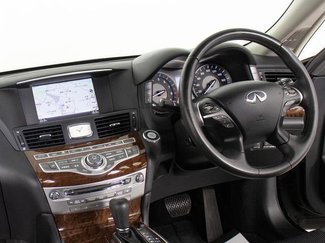 フーガ ２５０ＧＴ　（禁煙車）（後期型）（サンルーフ）（アラウンドビュー）（インテリジェントクルーズ）（エマージェンシーブレーキ）（クリアランスソナー）（ハーフレザー）（助手席オットマン）（ＨＤＤマルチナビ）（33枚目）