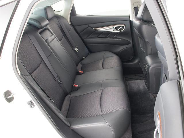 フーガ ２５０ＧＴ　Ａパッケージ　（禁煙車）（後期型）（２０インチＡＷ）（アラウンドビュ―）（クリアランスソナー）（オートクルーズコントロール）（ＬＥＤヘッドライト）（パワーシート）（ＨＤＤナビ）（Ｂｌｕｅｔｏｏｔｈ）（バックカメラ）（28枚目）