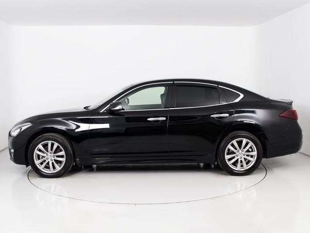 フーガ ２５０ＧＴ　（禁煙車）（後期型）（アラウンドビュー）（インテリジェントクルーズ）（エマージェンシーブレーキ）（クリアランスソナー）（ブラックハーフレザー）（助手席オットマン）（ＨＤＤナビ）（ＢＳＩ）（ＲＥＧＮＯ）（15枚目）