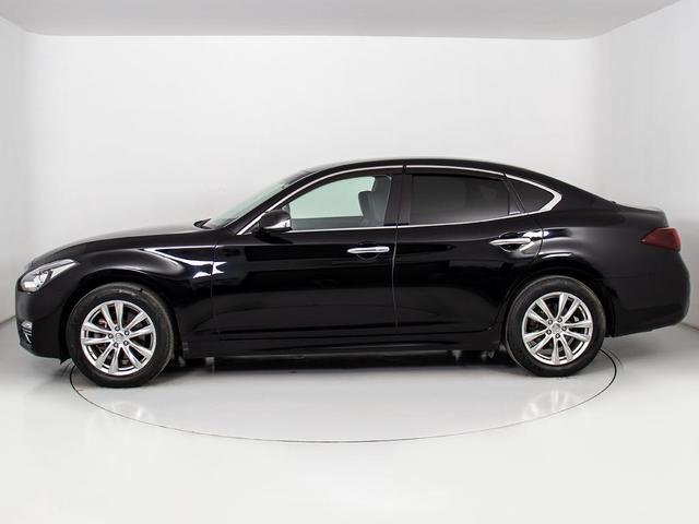 フーガ ２５０ＧＴ　（禁煙車）（後期型）（アラウンドビュー）（インテリジェントクルーズ）（エマージェンシーブレーキ）（クリアランスソナー）（ブラックハーフレザー）（助手席オットマン）（シートメモリー）（ＨＤＤナビ）（16枚目）