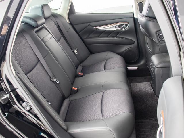 フーガ ２５０ＧＴ　（禁煙車）（後期型）（アラウンドビュー）（インテリジェントクルーズ）（エマージェンシーブレーキ）（クリアランスソナー）（ブラックハーフレザー）（助手席オットマン）（シートメモリー）（ＨＤＤナビ）（30枚目）