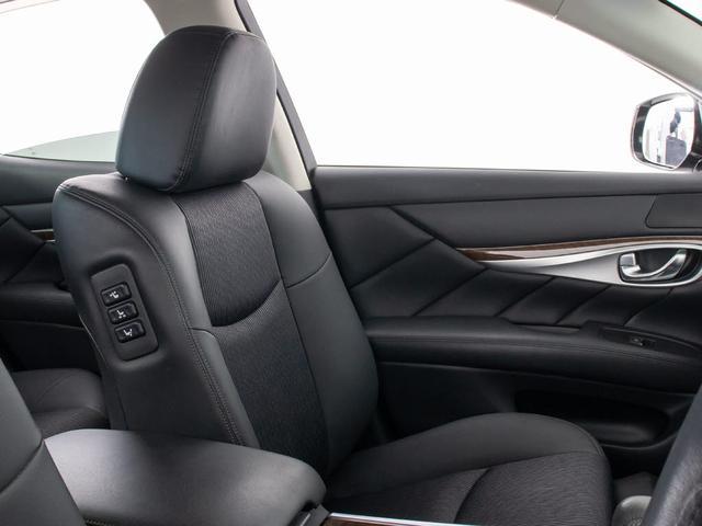 フーガ ２５０ＧＴ　（禁煙車）（後期型）（アラウンドビュー）（インテリジェントクルーズ）（エマージェンシーブレーキ）（クリアランスソナー）（ブラックハーフレザー）（助手席オットマン）（シートメモリー）（ＨＤＤナビ）（32枚目）