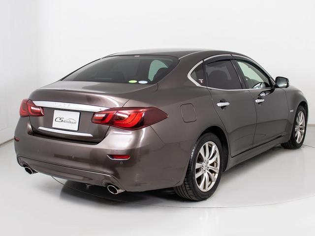 フーガハイブリッド ベースグレード　（禁煙）（後期型）（ＢＯＳＥサウンドシステム）（プレミアムインテリアパッケージ）（アラウンドビュー）（インテリジェントクルーズ）（エマージェンシーブレーキ）（黒本革）（オットマン）（ＨＤＤマルチナビ）（16枚目）