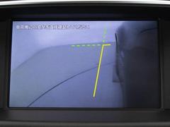 嬉しいサイドビューカメラ装備！運手席より視界の悪い車体左側の映像を綺麗に映します！巻き込み事故や縁石への車輌の乗り上げなど未然にカメラ画像にて回避できます！あったら嬉しい装備付き車輌になります！ 2