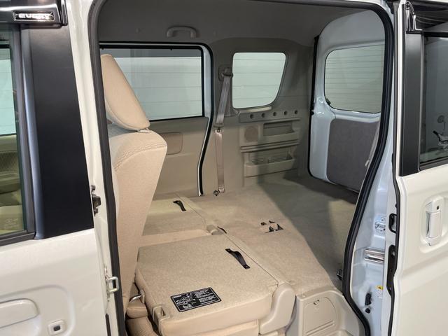 エブリイワゴン ＰＺターボスペシャル　８インチナビ　バックカメラ　ＥＴＣ　デジタルミラー　両側パワースライド　オートステップ　シートヒーター　ＵＳＢソケット　キーフリー　Ｂｌｕｅｔｏｏｔｈ　地デジ　純正フロアマット　サイドバイザー（34枚目）