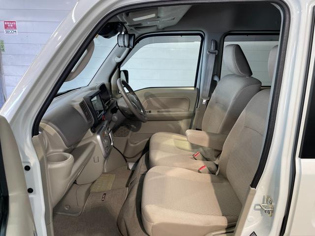 エブリイワゴン ＰＺターボスペシャル　８インチナビ　バックカメラ　ＥＴＣ　デジタルミラー　両側パワースライド　オートステップ　シートヒーター　ＵＳＢソケット　キーフリー　Ｂｌｕｅｔｏｏｔｈ　地デジ　純正フロアマット　サイドバイザー（36枚目）