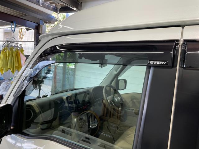 エブリイワゴン ＰＺターボスペシャル　８インチナビ　バックカメラ　ＥＴＣ　デジタルミラー　両側パワースライド　オートステップ　シートヒーター　ＵＳＢソケット　キーフリー　Ｂｌｕｅｔｏｏｔｈ　地デジ　純正フロアマット　サイドバイザー（42枚目）
