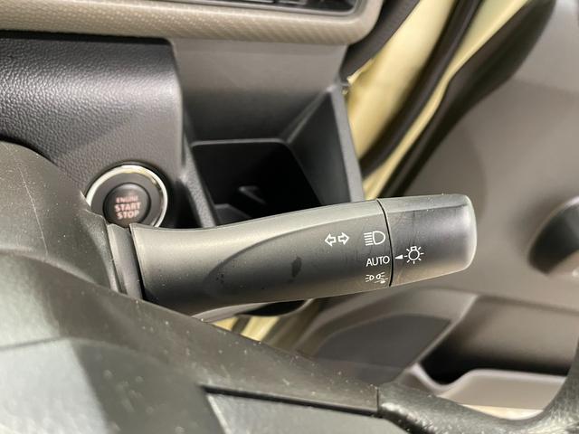 ワゴンR FX FX(4名) 試乗車 禁煙車 CDチューナー キーフリー オートエアコン シートヒーター プッシュスタート オートライト スズキセーフティ ラジオ(13枚目)