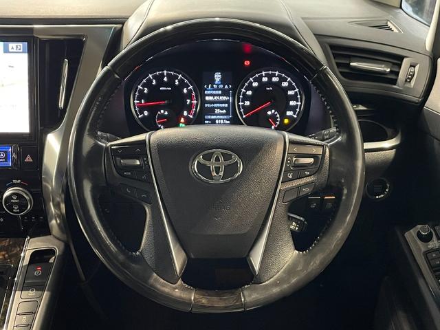 ヴェルファイア ２．５Ｚ　Ｇエディション　サンルーフアルパインナビ　フリップダウン　ＥＴＣ　バックカメラ　ドラレコ　シートヒーター　純正１８インチアルミホイール　革シート　　パワーバックドア　パワーシート　オットマン　ナノイー　ＡＣ１００Ｖ（11枚目）