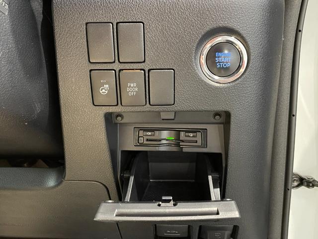 ヴェルファイア ２．５Ｚ　Ｇエディション　サンルーフアルパインナビ　フリップダウン　ＥＴＣ　バックカメラ　ドラレコ　シートヒーター　純正１８インチアルミホイール　革シート　　パワーバックドア　パワーシート　オットマン　ナノイー　ＡＣ１００Ｖ（18枚目）