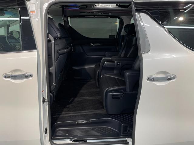 ヴェルファイア ２．５Ｚ　Ｇエディション　サンルーフアルパインナビ　フリップダウン　ＥＴＣ　バックカメラ　ドラレコ　シートヒーター　純正１８インチアルミホイール　革シート　　パワーバックドア　パワーシート　オットマン　ナノイー　ＡＣ１００Ｖ（39枚目）