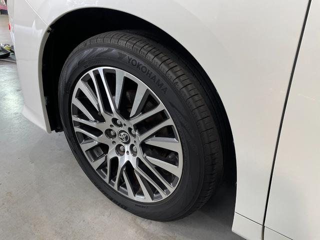 ヴェルファイア ２．５Ｚ　Ｇエディション　サンルーフアルパインナビ　フリップダウン　ＥＴＣ　バックカメラ　ドラレコ　シートヒーター　純正１８インチアルミホイール　革シート　　パワーバックドア　パワーシート　オットマン　ナノイー　ＡＣ１００Ｖ（52枚目）