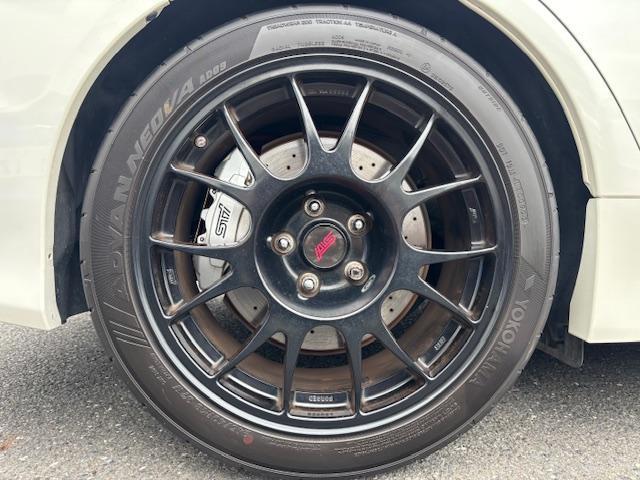 ＷＲＸ ＳＴＩ ＴＹＰＥ　ＲＡ－Ｒ　ナビＴＶ　１オーナ－　ＥＴＣ　ＳＴＩタワーバー（11枚目）