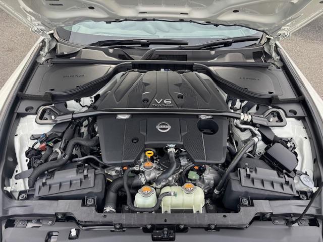 フェアレディZ バージョンST MY25 黒内装 SOSコール ナビTV バックカメラ BOSE エマージェンジーブレーキ 衝突軽減ブレーキ リアトラフィックアラート レーンキープ ETC2.0(9枚目)