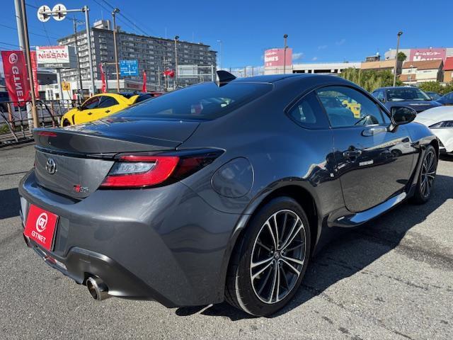 GR86 RC CUSCOクラッチ Defiメーター TOMEIシフトノブ GRエアロスタビライジングカバー momoステアリング WorksBellクイックリリース・SRDKit ナビTV バックカメラ ETC(2枚目)