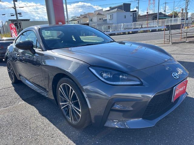 GR86 RC CUSCOクラッチ Defiメーター TOMEIシフトノブ GRエアロスタビライジングカバー momoステアリング WorksBellクイックリリース・SRDKit ナビTV バックカメラ ETC(5枚目)