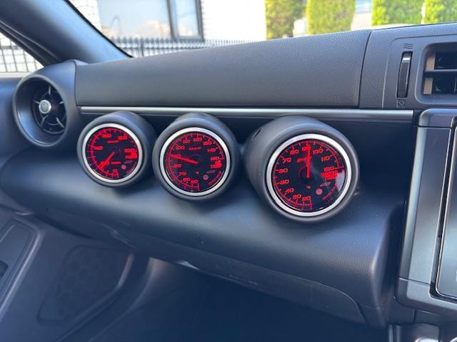 GR86 RC CUSCOクラッチ Defiメーター TOMEIシフトノブ GRエアロスタビライジングカバー momoステアリング WorksBellクイックリリース・SRDKit ナビTV バックカメラ ETC(13枚目)