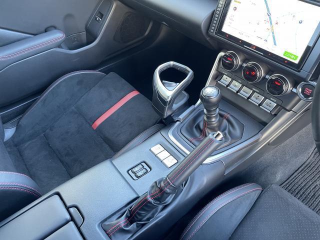 BRZ S STIパフォーマンスアルミ・マフラー・コンプリートKIT ドラレコ ETC2.0 メモリーナビTV バックカメラ シートヒーター(16枚目)
